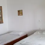בית הארחה Stone House 4*