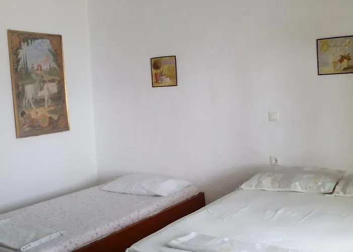 Pensjonat Stone House 3*