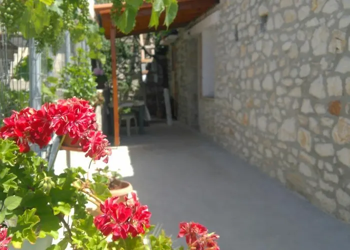 Konukevi Stone House Himarë